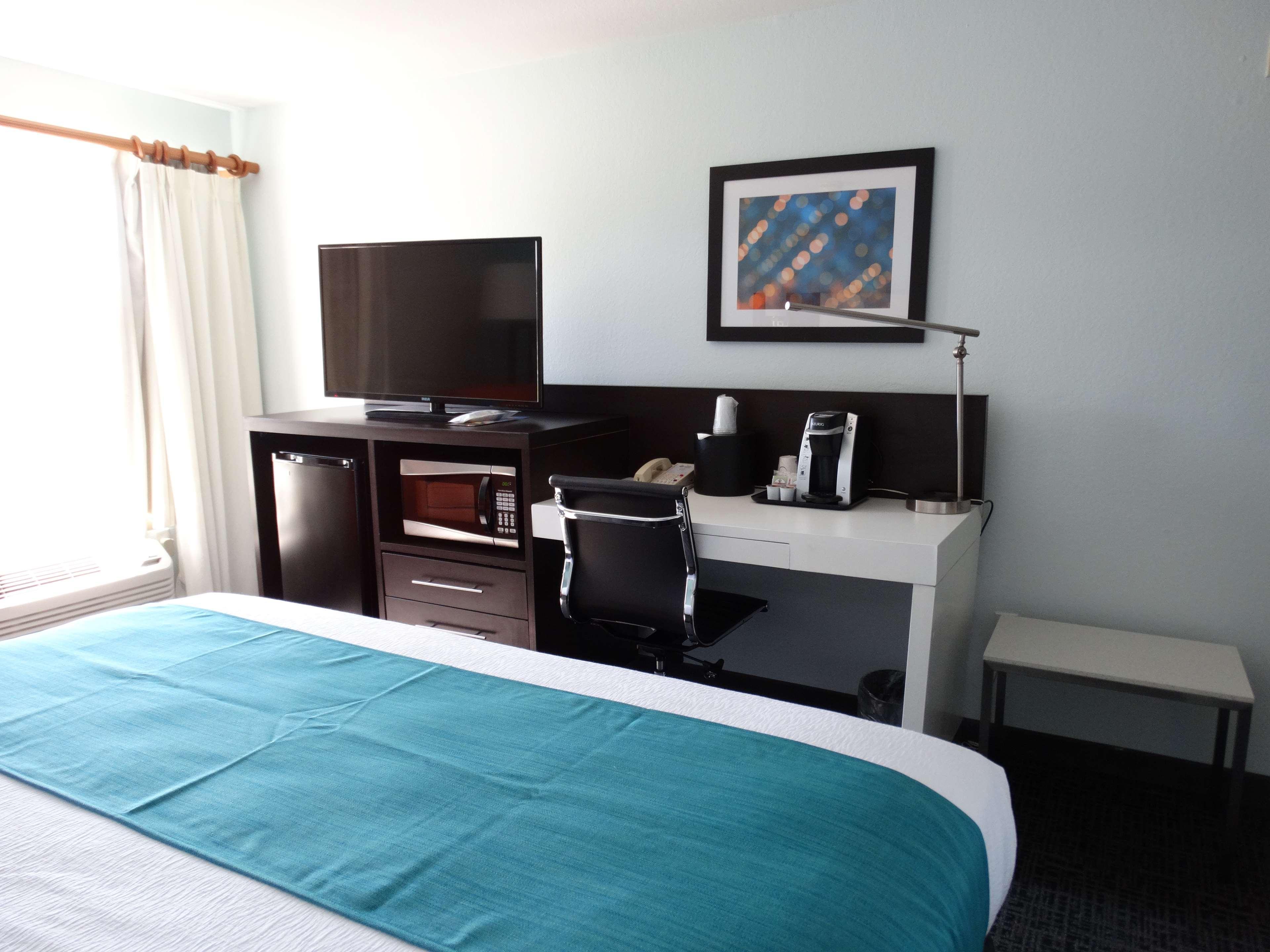Best Western Plus Orlando Lake Buena Vista South Inn & Suites Kissimmee Exterior photo
